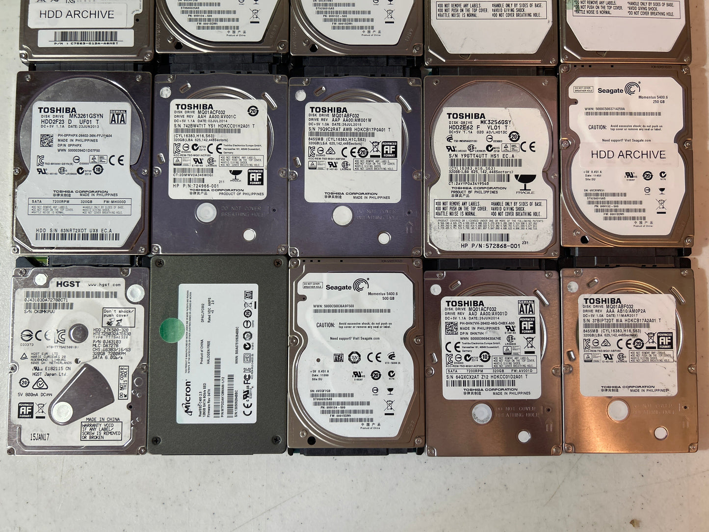 2.5” hard drives mixed - wipes and tested - lot of 20